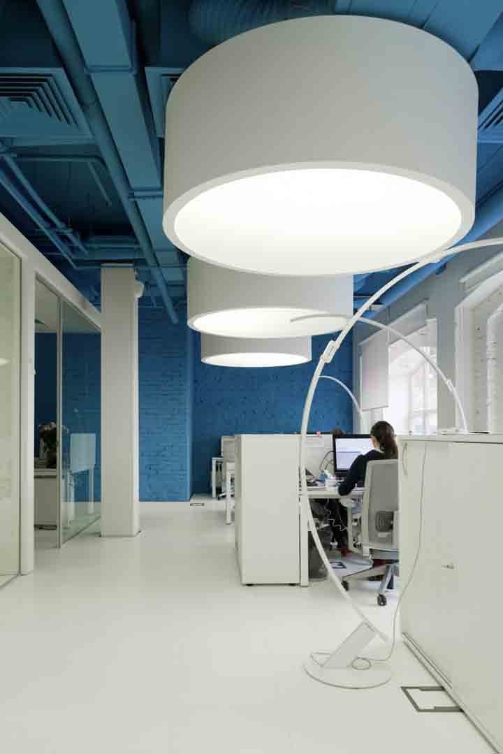 纯净艺术空间 OPTIMEDIA俄罗斯办公室设计